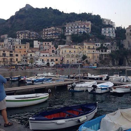 Casa Vacanze Nonna Raffa Amalfi Esterno foto