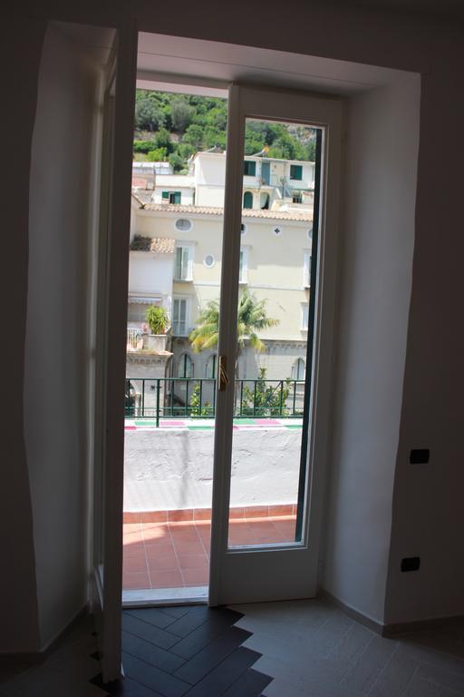 Casa Vacanze Nonna Raffa Amalfi Esterno foto