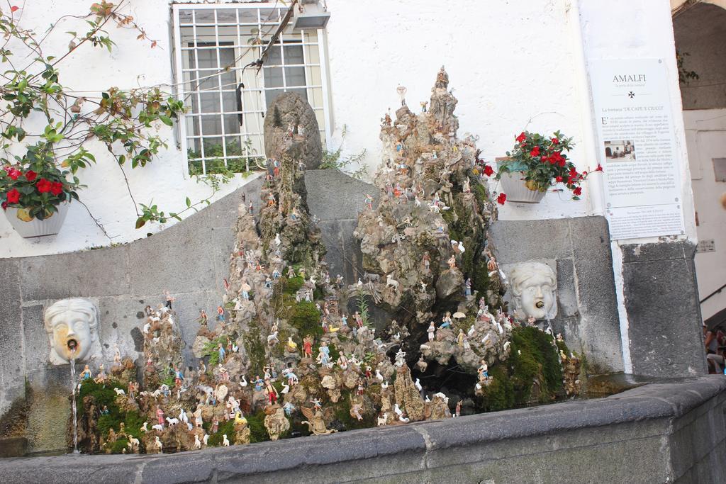 Casa Vacanze Nonna Raffa Amalfi Esterno foto